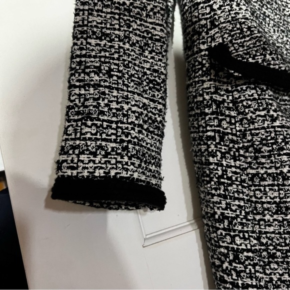 Talbots Tweed Mid Length Jacket Black and White Size XS Business Career - Picture 4 of 5
